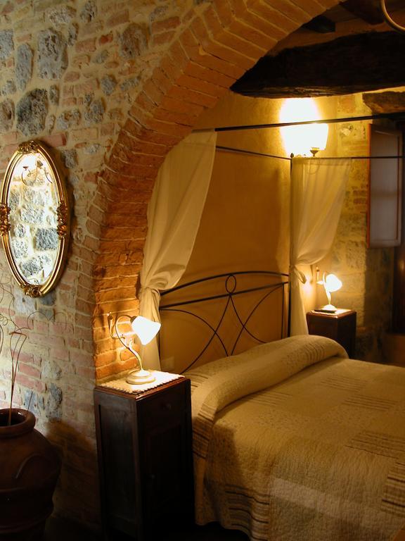 La Vecchia Corte San Gimignano Exterior foto