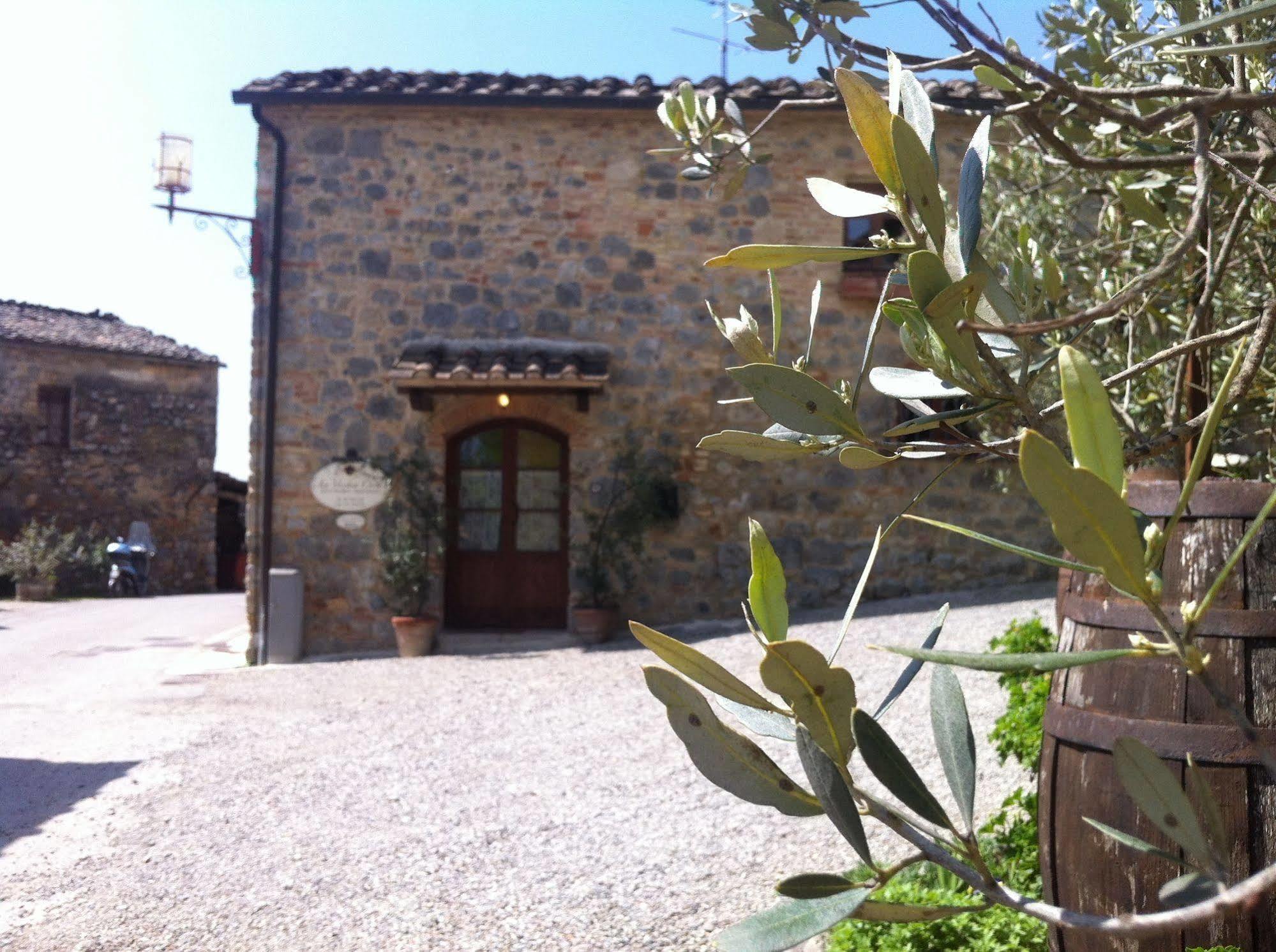 La Vecchia Corte San Gimignano Exterior foto